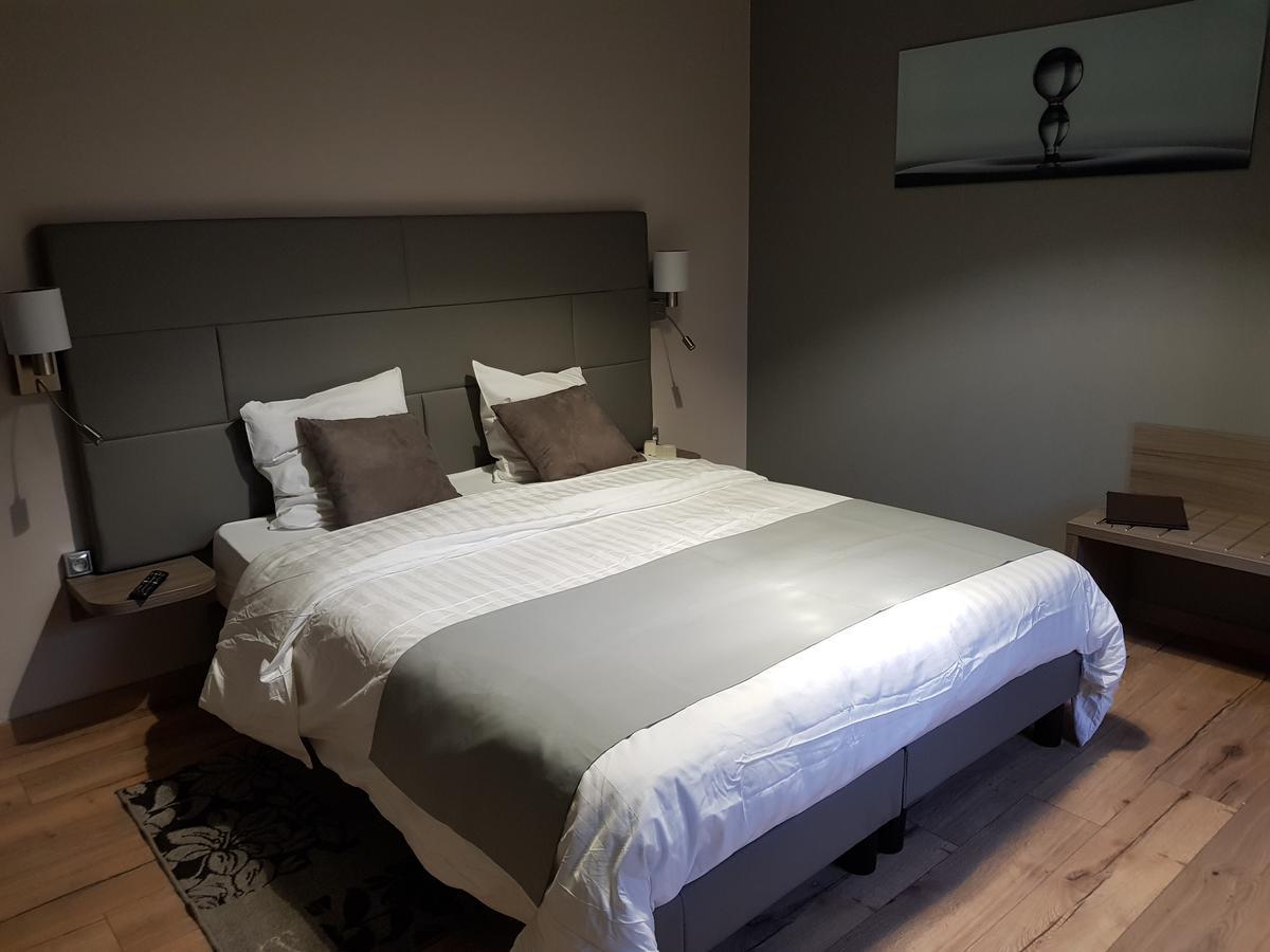 Logis - Chateau De La Motte - Hotel & Restaurant Liessies Εξωτερικό φωτογραφία