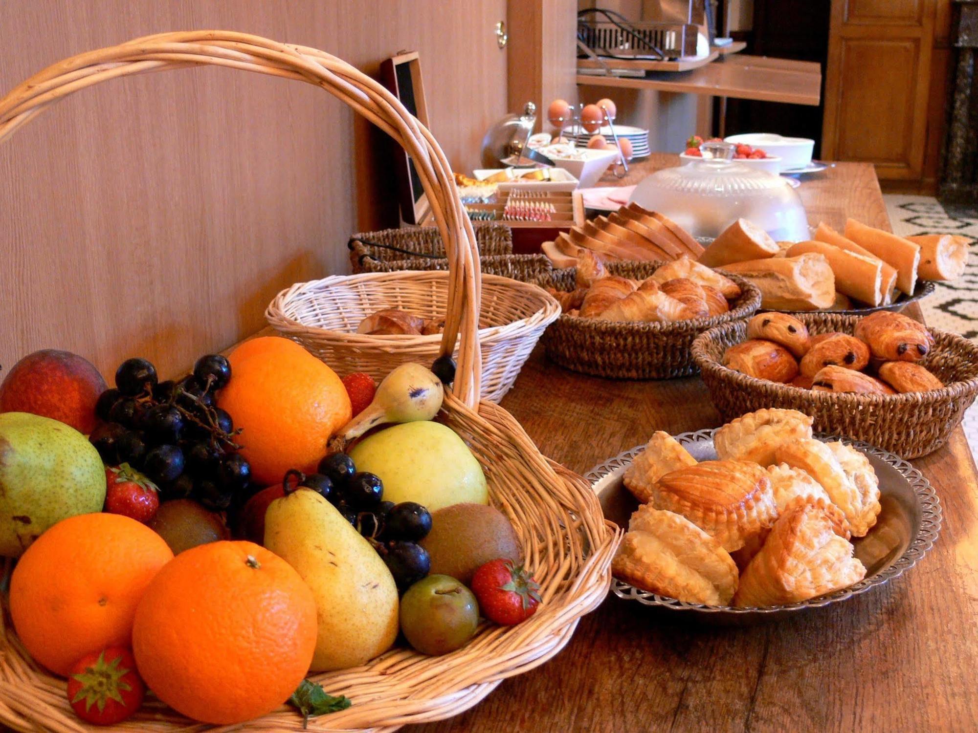 Logis - Chateau De La Motte - Hotel & Restaurant Liessies Εξωτερικό φωτογραφία